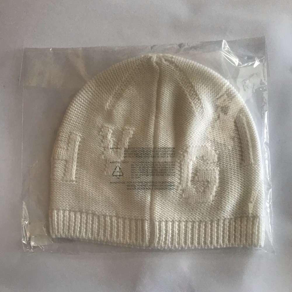 NWT Givenchy Tonal Raised Logo Jacquard Knit Wool Beanie Cream Off White - Picture 14 of 15